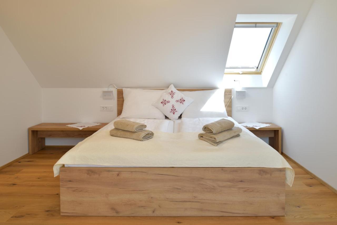 Farm Stay Jarc Vineyard Svecina ภายนอก รูปภาพ