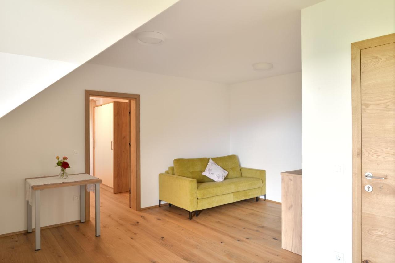 Farm Stay Jarc Vineyard Svecina ภายนอก รูปภาพ