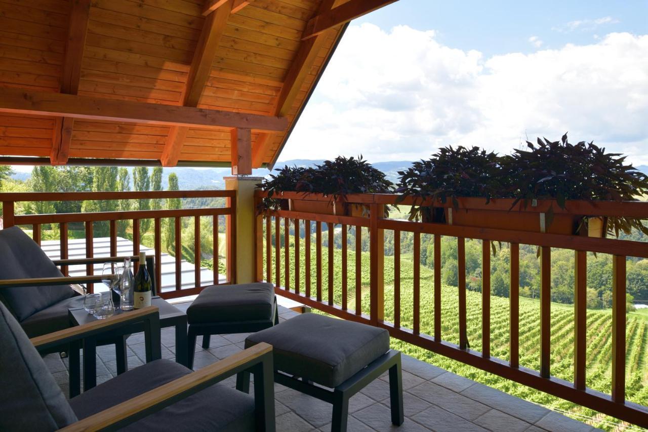 Farm Stay Jarc Vineyard Svecina ภายนอก รูปภาพ