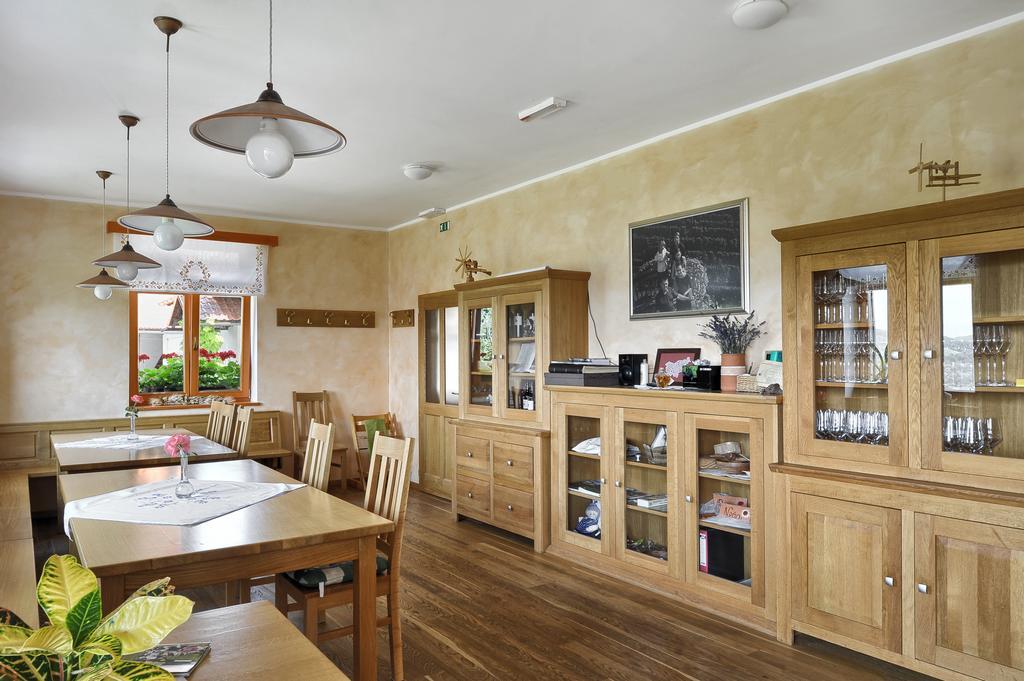 Farm Stay Jarc Vineyard Svecina ภายนอก รูปภาพ