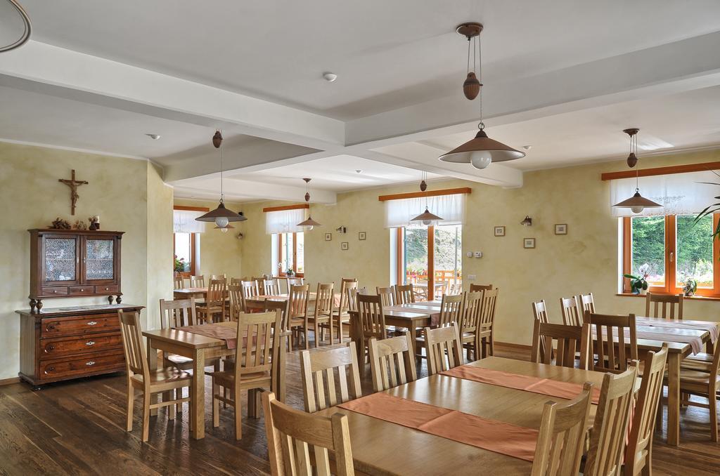 Farm Stay Jarc Vineyard Svecina ภายนอก รูปภาพ